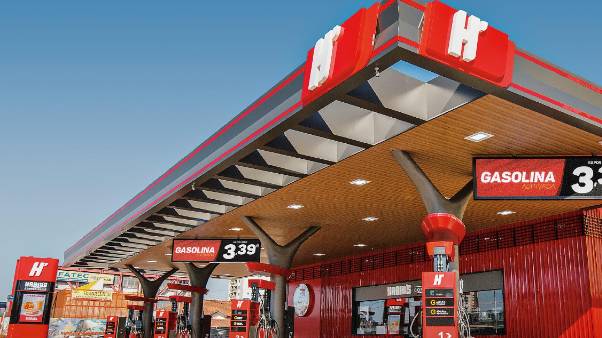 Architecture trends for fuel stations