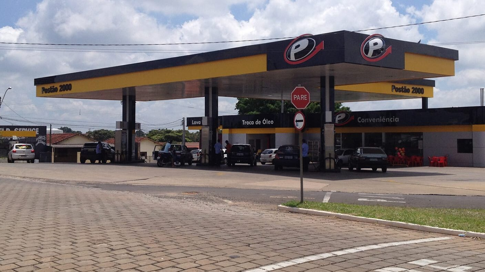 Visual design and gas station renovation