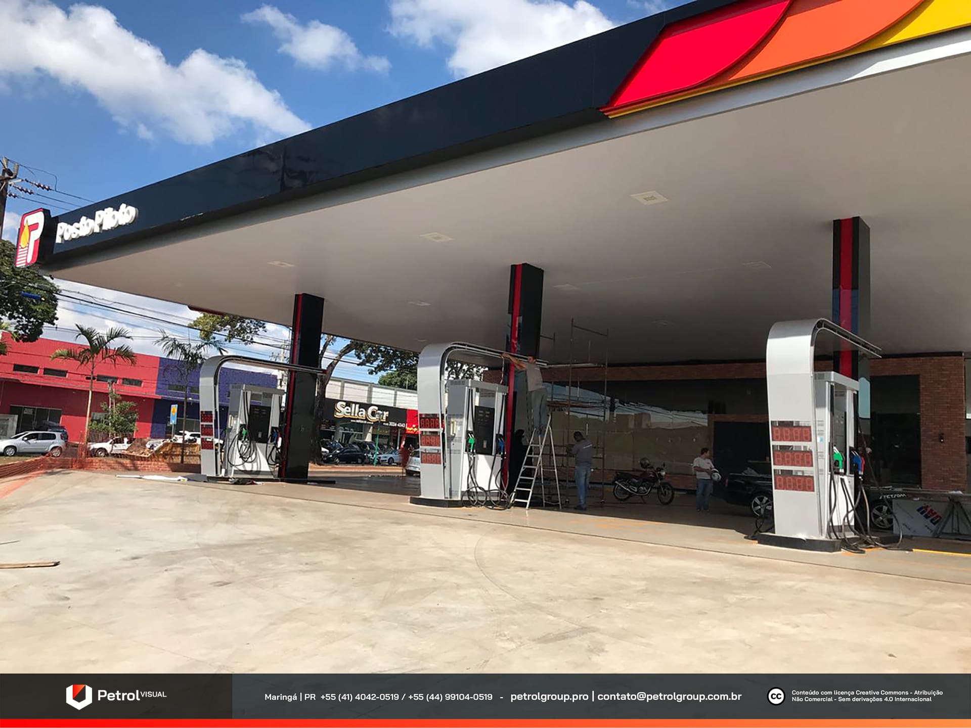 gas station convenience store facade Guaratingueta SP