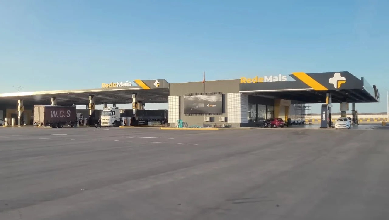 Visual do posto de gasolina Rede Mais Cabobro/PE