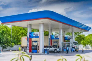 posto bandeira branca ou posto com bandeira em posto de combustível