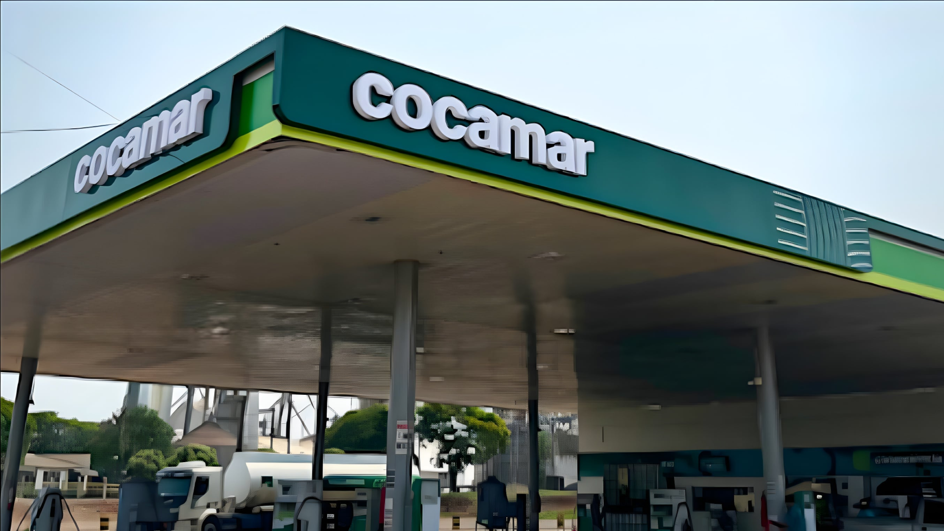 comunicacao visual Posto Cocamar, posto de gasolina em Astorga PR